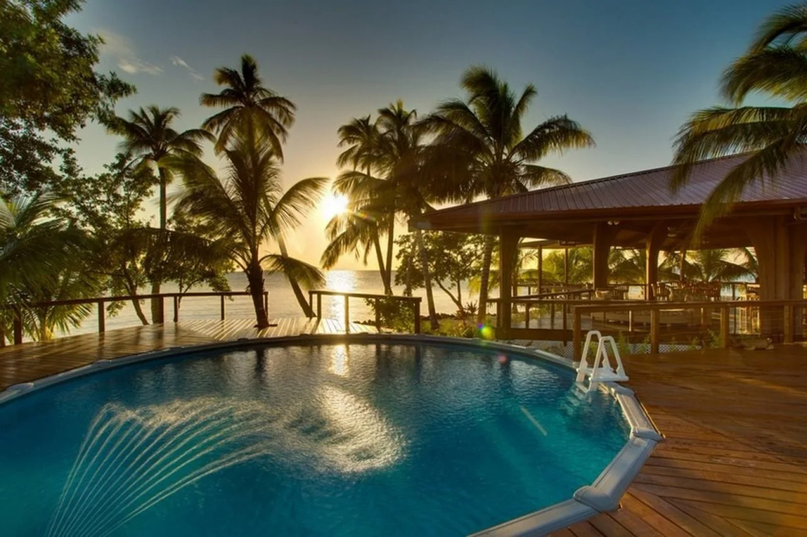 Ray Caye Private Island Resort