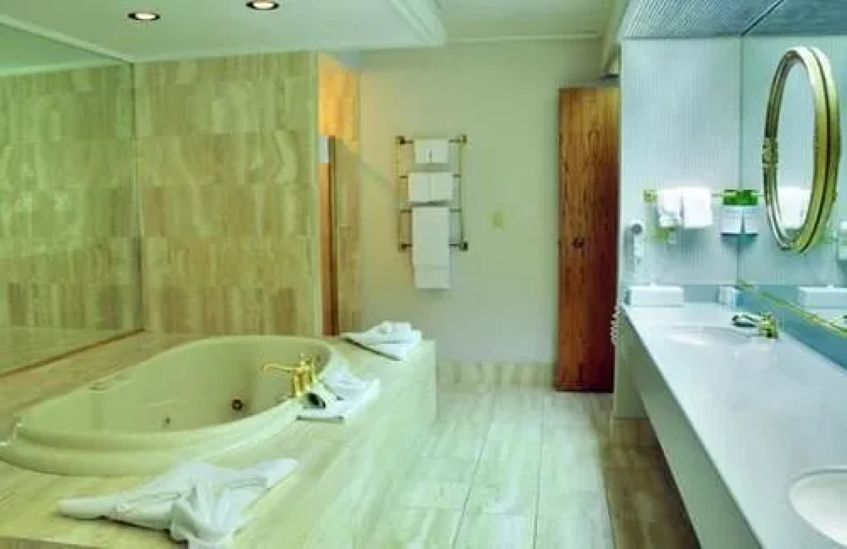 FairBridge Hotel & Conference Center Yakima