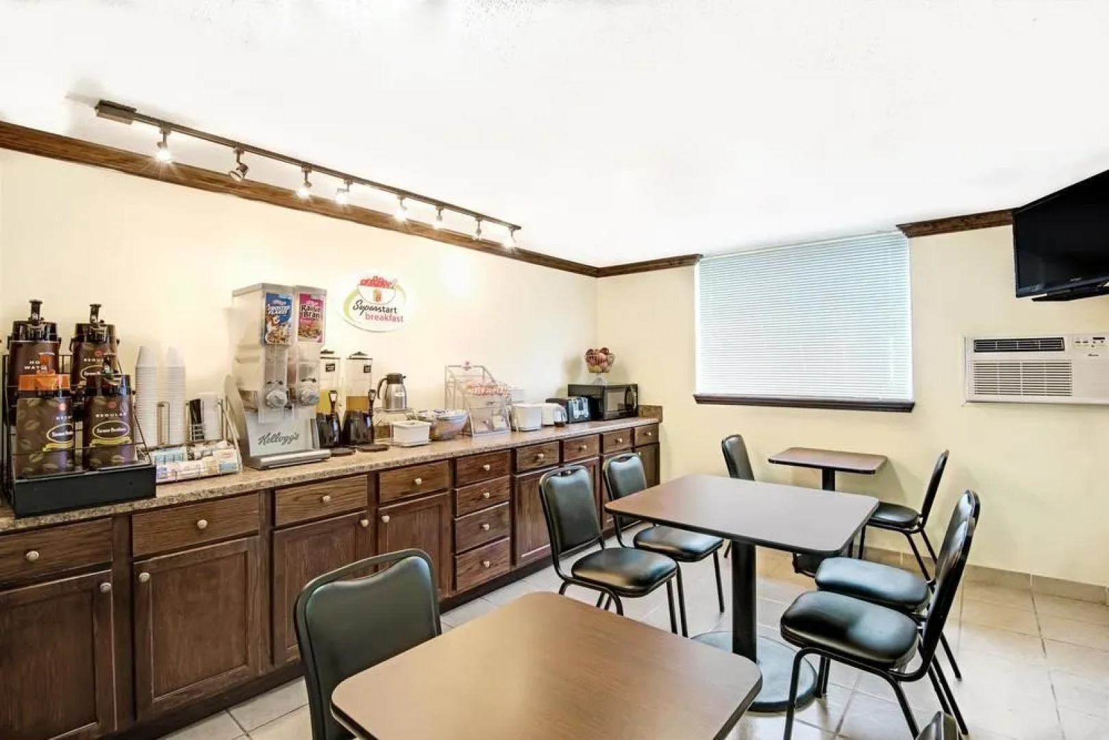 Super 8 Liberty Ne Kansas City Area