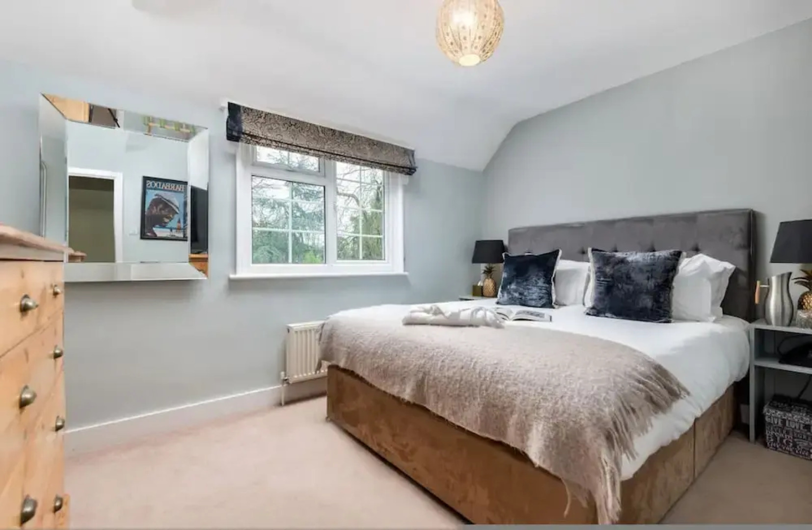 Crazy fox Rooms in Berkshire