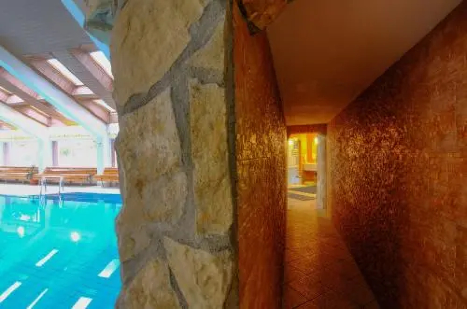 Complex Cheile Gradistei Moeciu