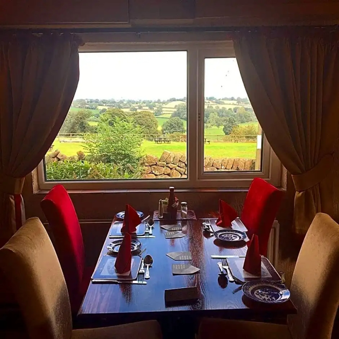 The Raddle Inn Log Cabins