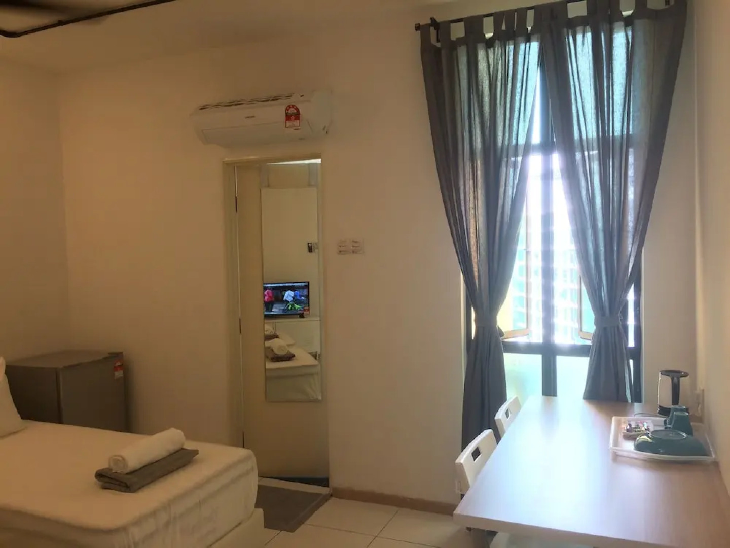 Lawang Suite Corner Roomstay 1