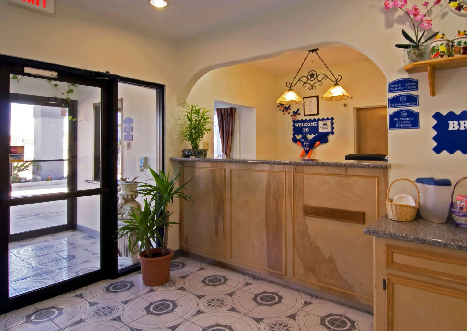 Americas Best Value Inn & Suites Bush Intl Airport