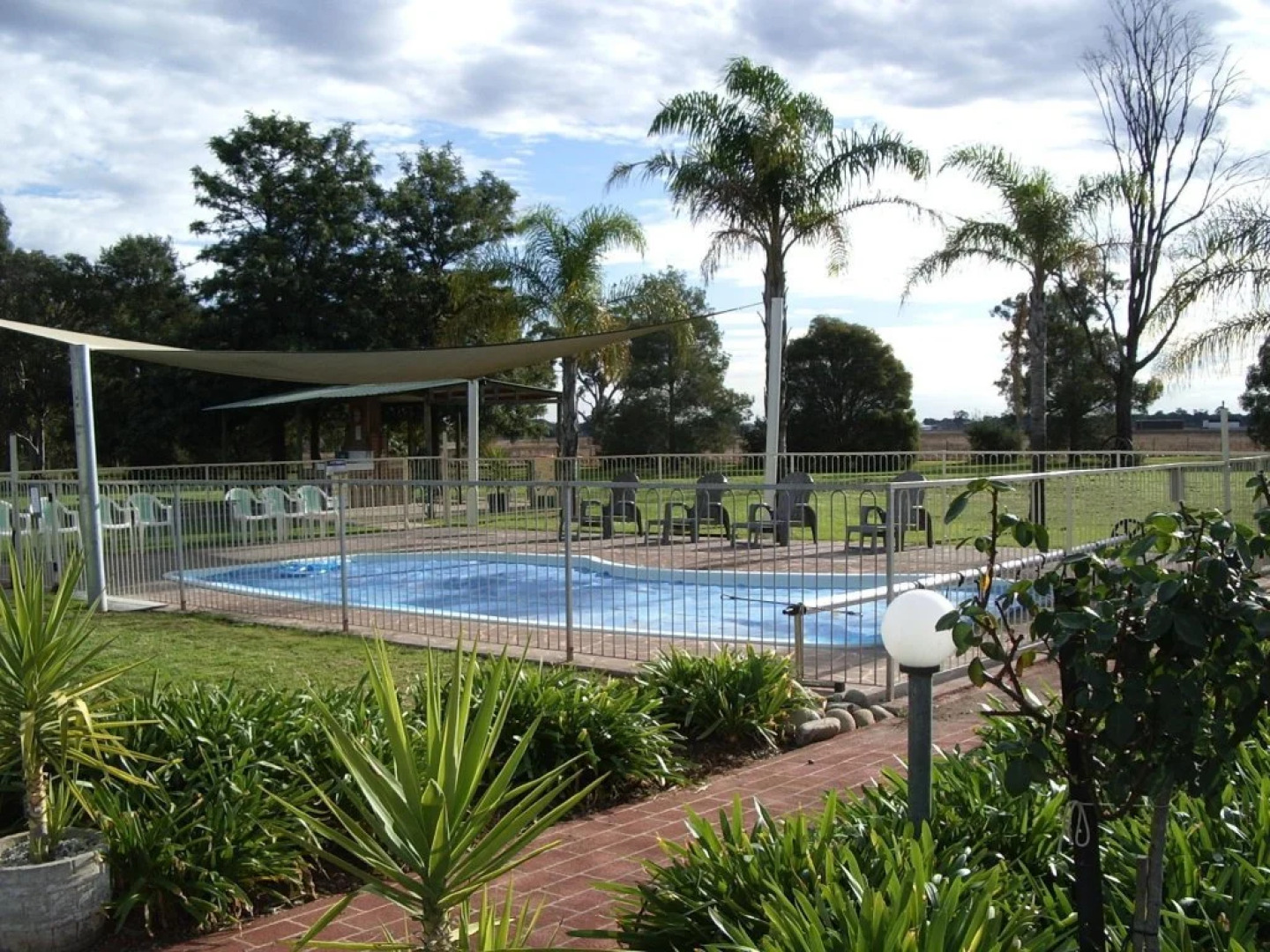 Aaroona Holiday Resort