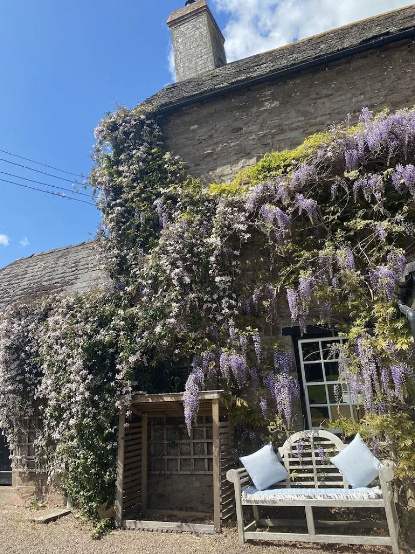 Three Cocks Coaching Inn