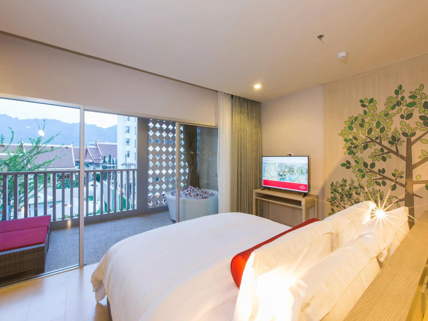 Ramada by Wyndham Phuket Deevana Patong