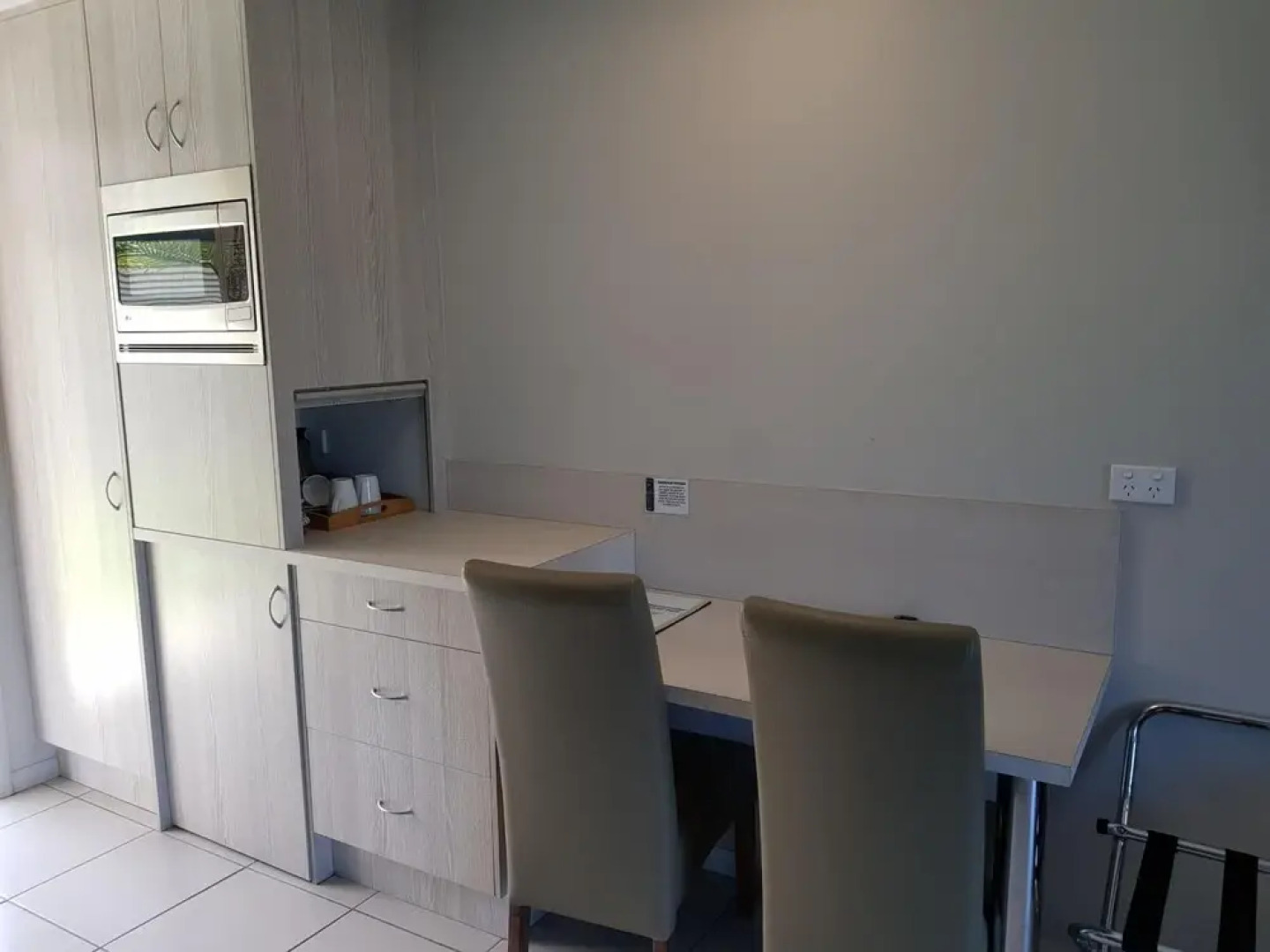 Cardwell Beachcomber Motel and Tourist Park