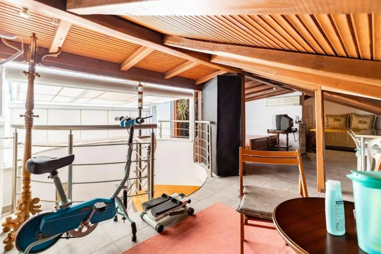 4 Bed Villa - Sleeps 10 - Pets - Pool - Hottub