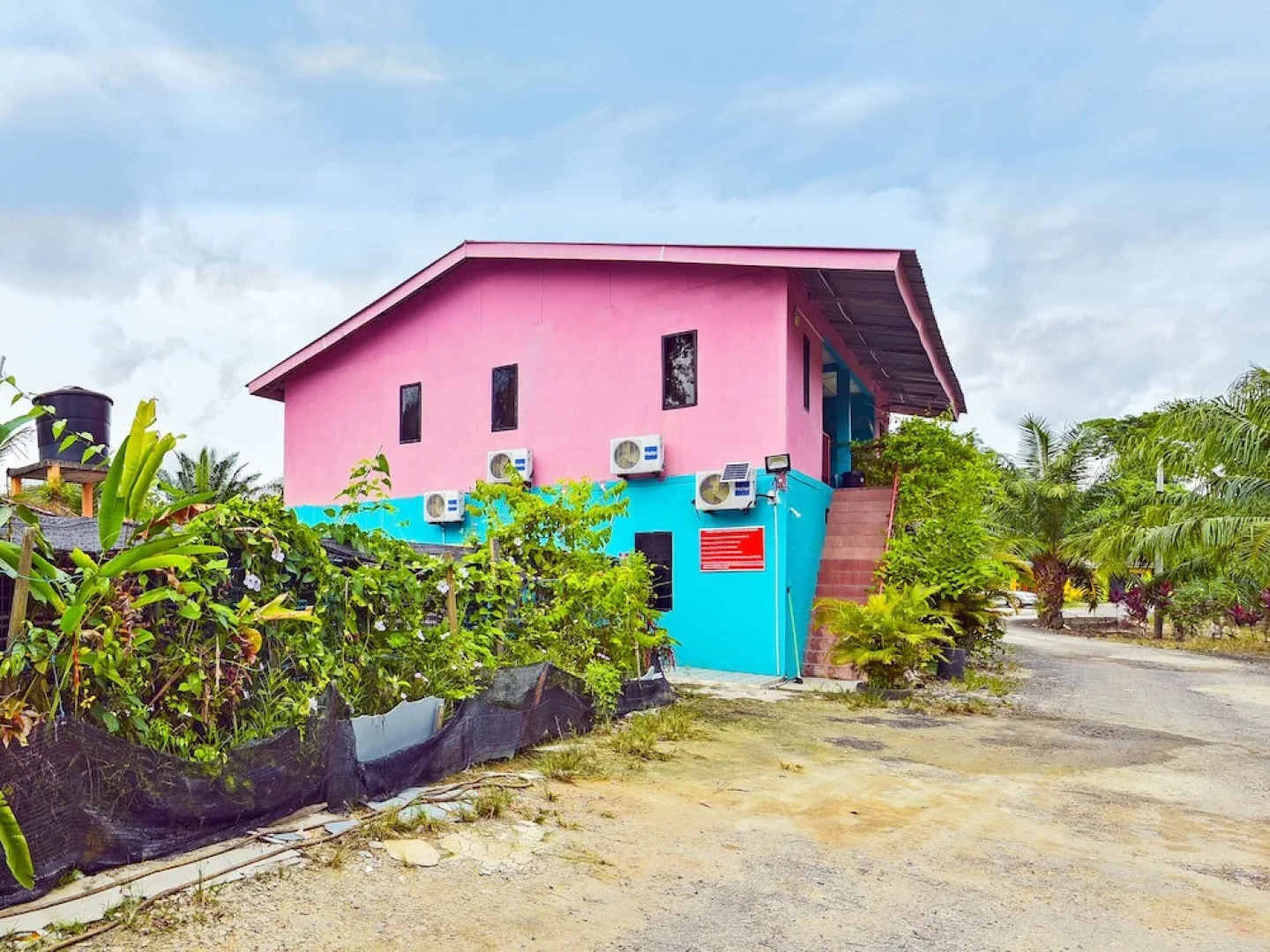 OYO 90566 Homestay Tg Gemok