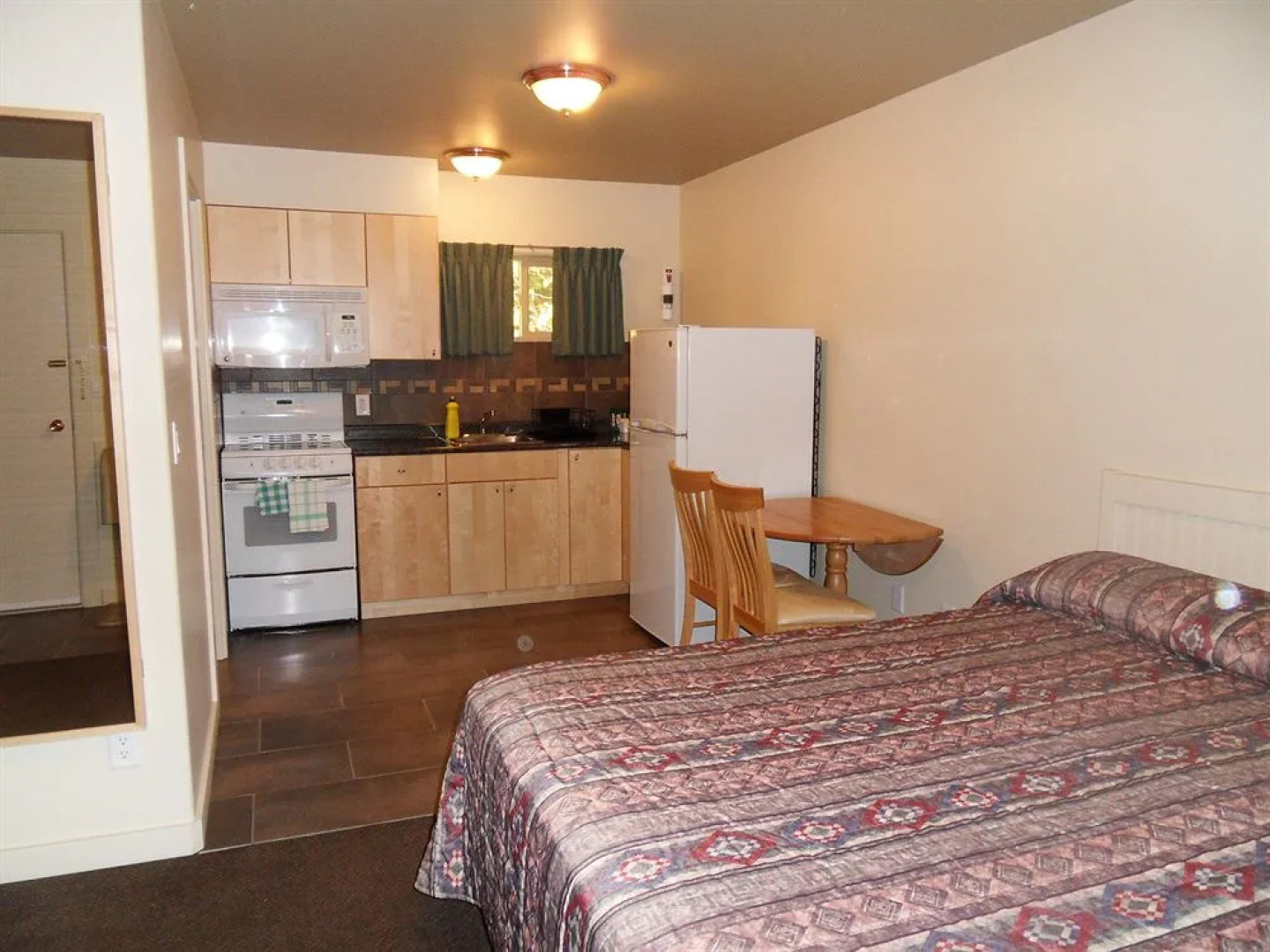 The Hitching Post Motel