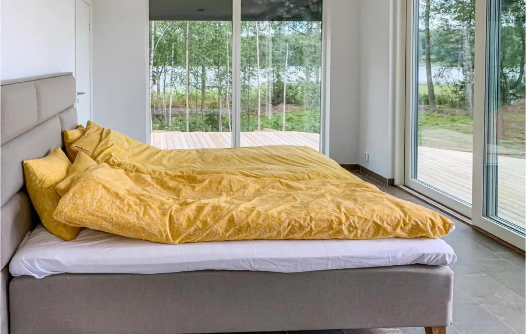 Beautiful Home in Bolmsö With 3 Bedrooms, Sauna and Wifi