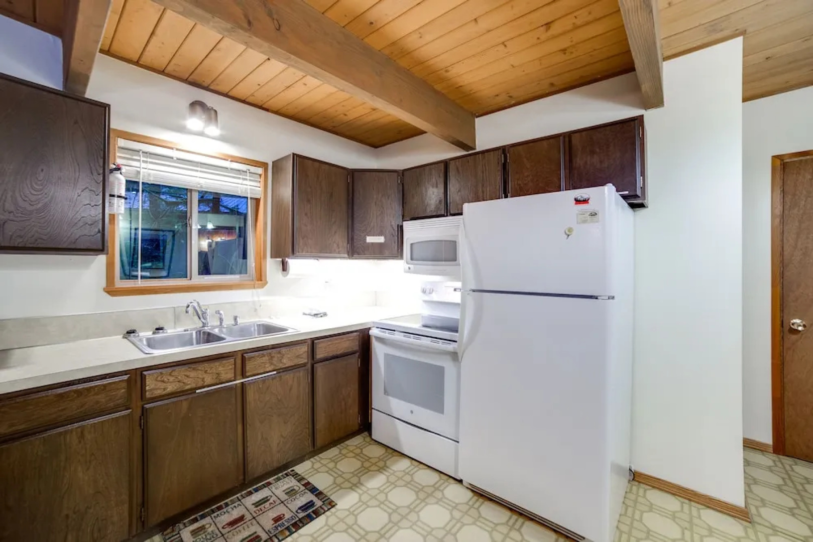 27GS - BBQ - Pets Ok - WiFi - Sleeps 8