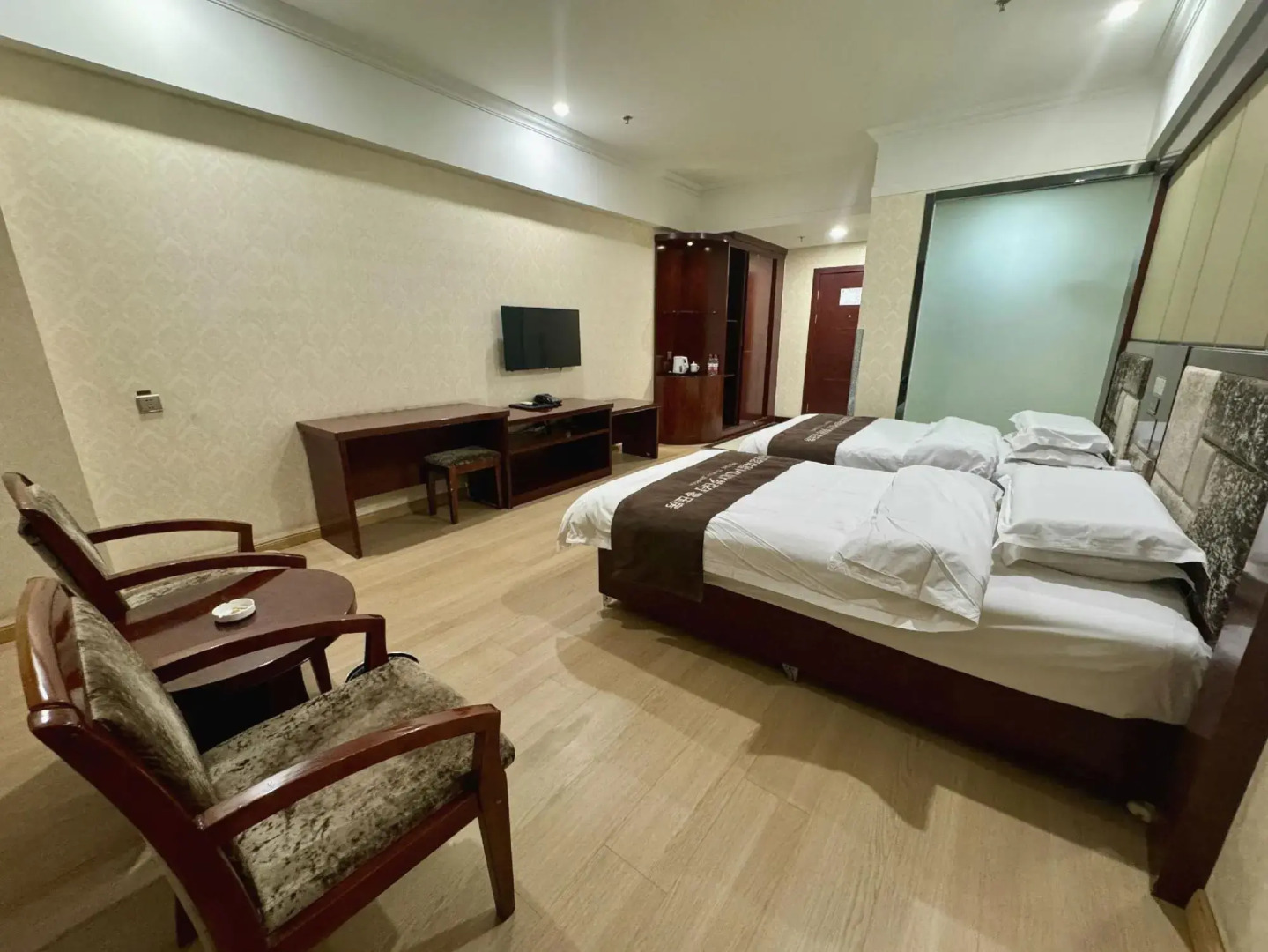 Super 8 by Wyndham Qitai Tuan Jie Nan Lu