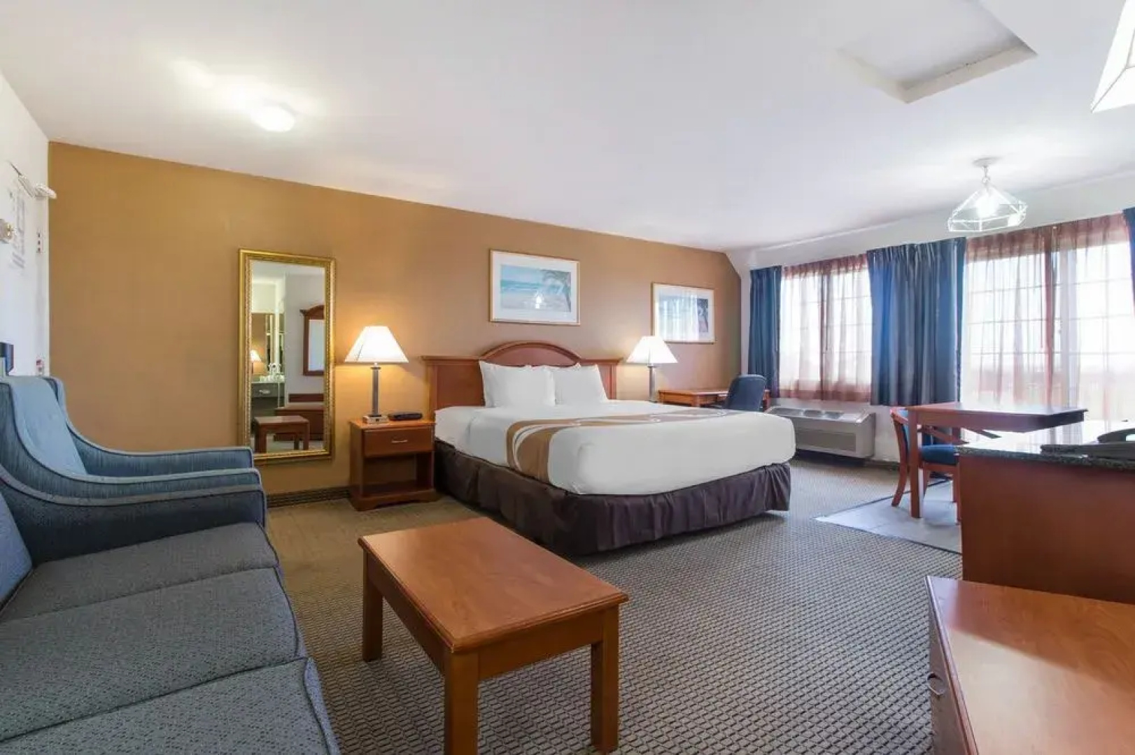 Quality Inn & Suites Redwood Coast