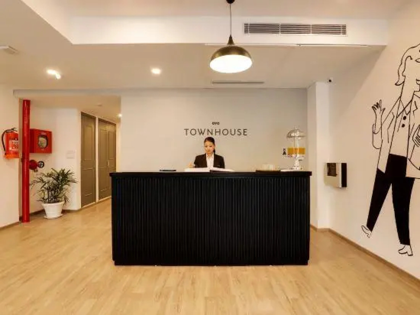 OYO Townhouse 231 Golden Avenue Road