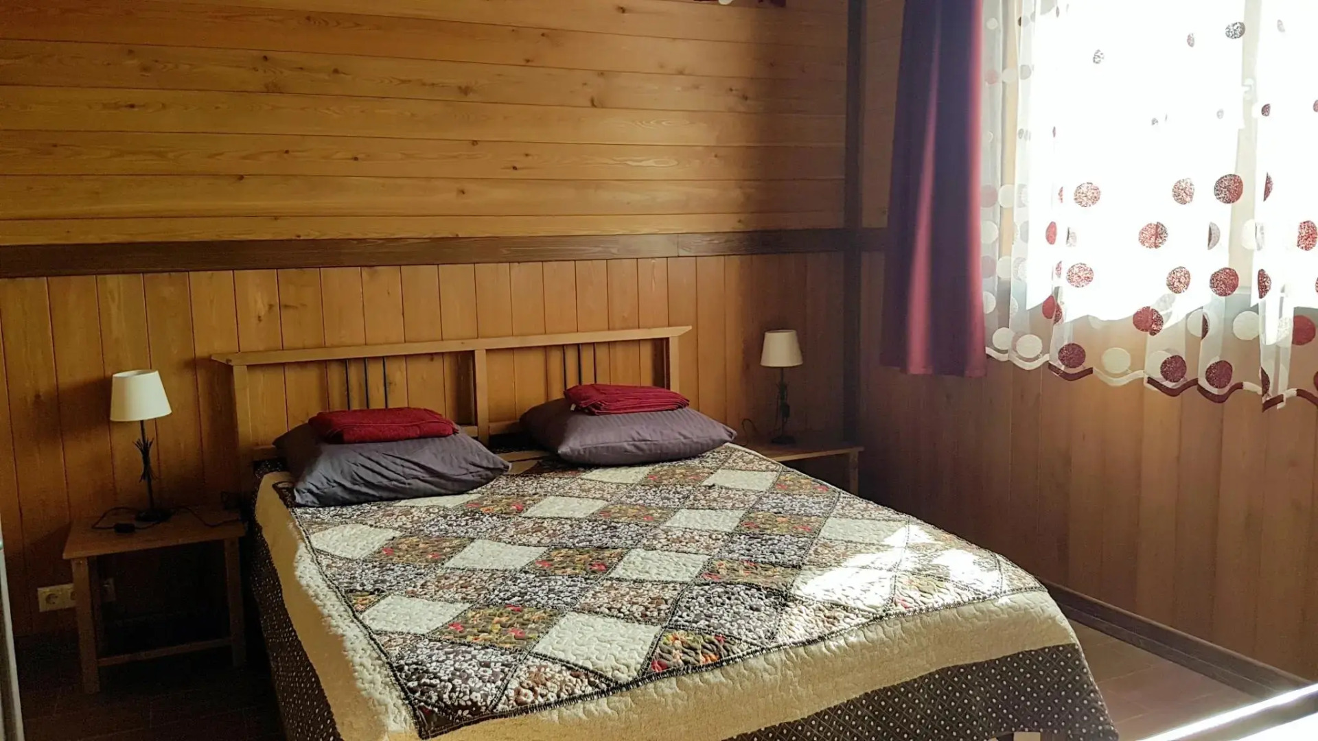 Коттедж Б4 на базе отдыха Новинки Парк