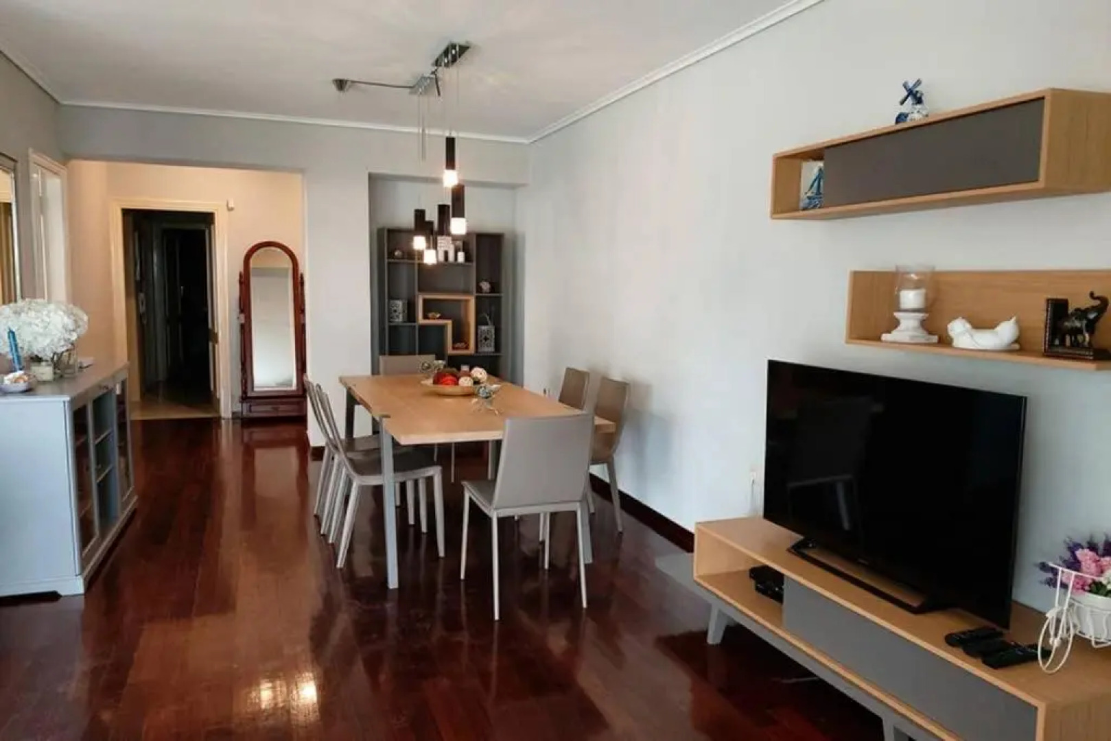 Luxury beachfront 3 bedroom apartment in Kavouri beach, Athens