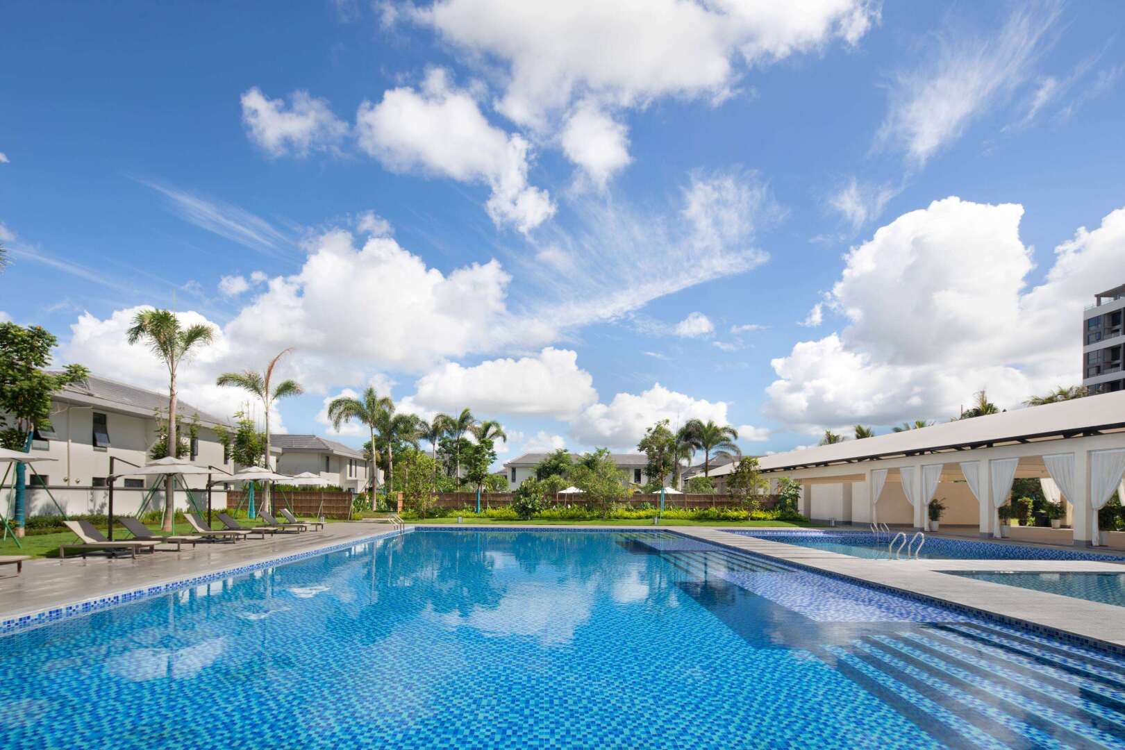 Ramada Encore by Wyndham Jiusuo Downtown