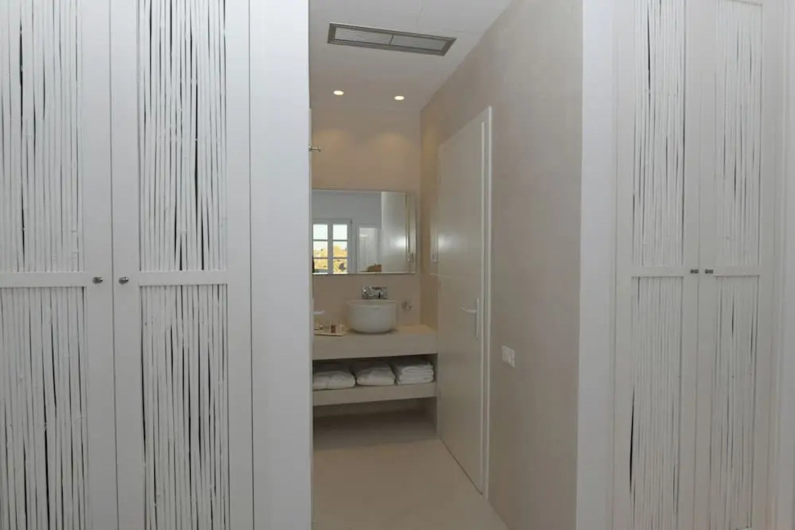 Ammonite Mykonos Private Suites