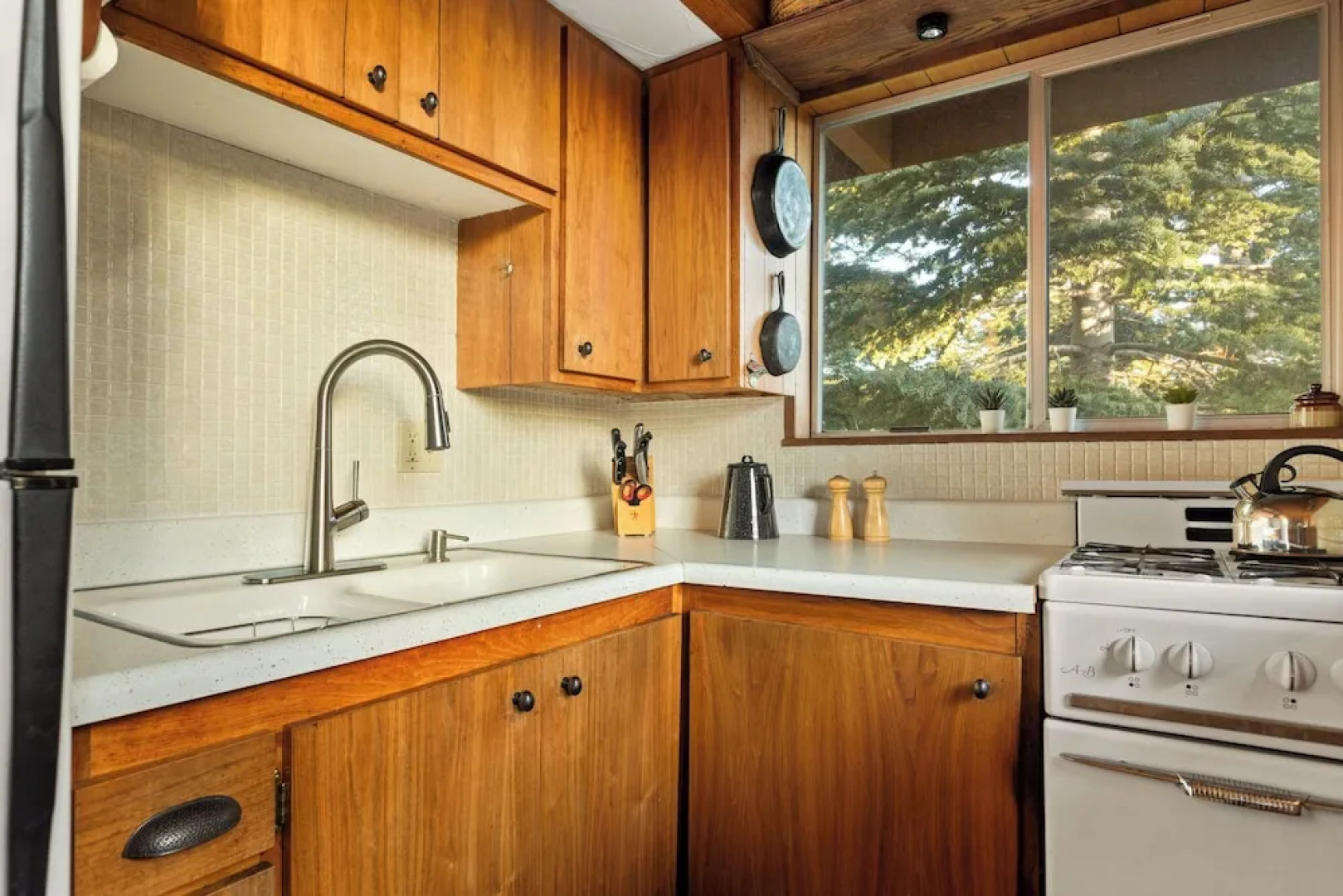 The Tranquil Pines A-frame Cabin Spectacular Views!