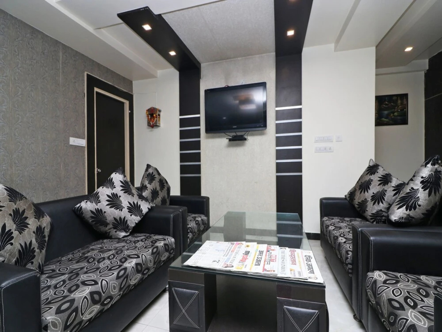 OYO 16592 Hotel Global Inn
