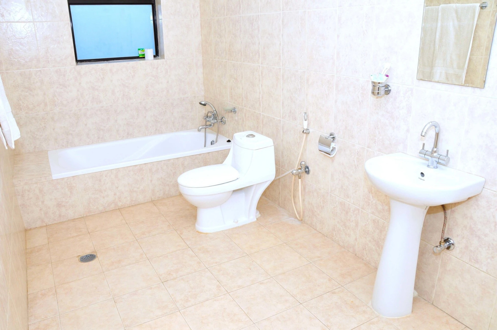 Hotel Crown Himalayas