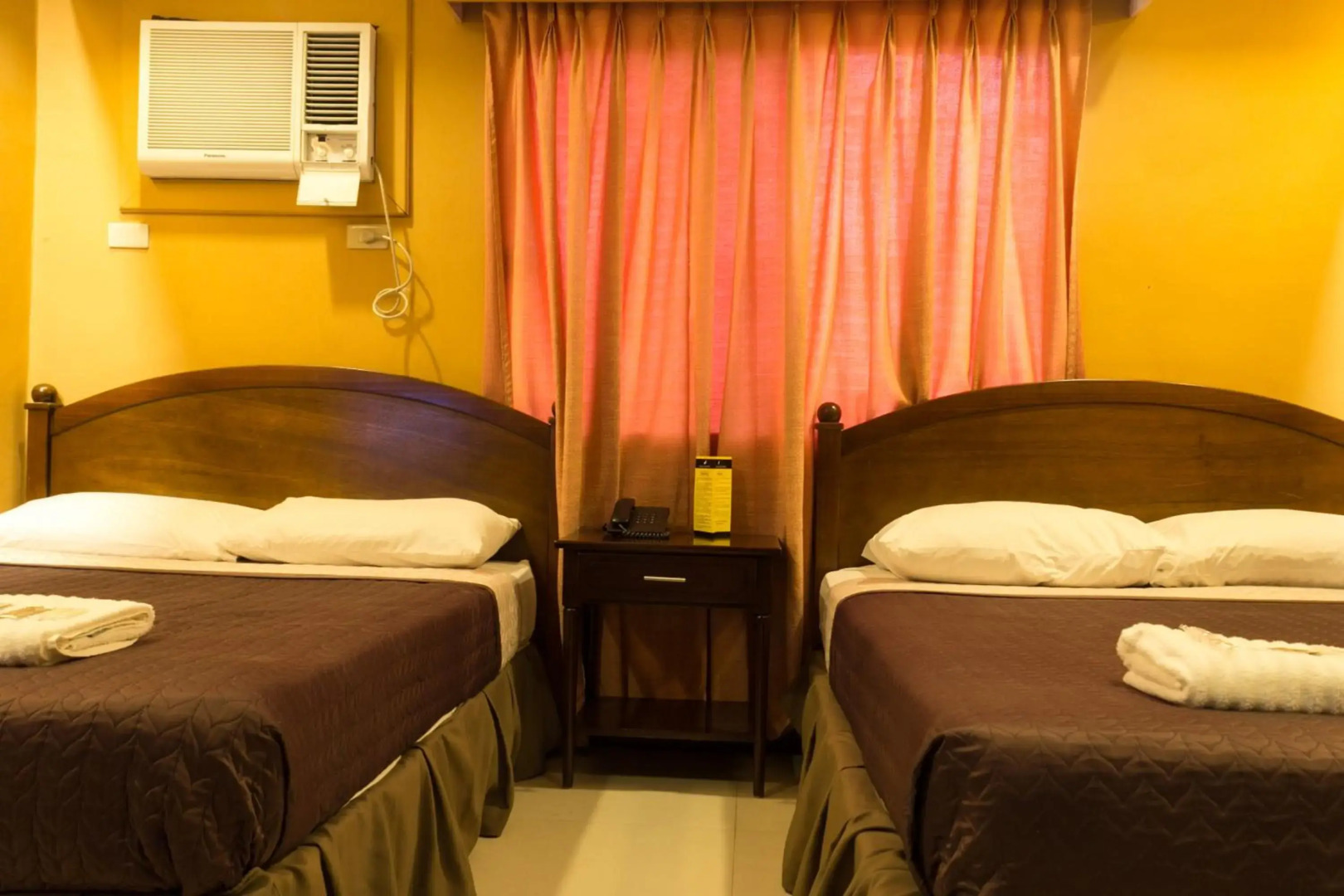 Tagaytay Country Hotel