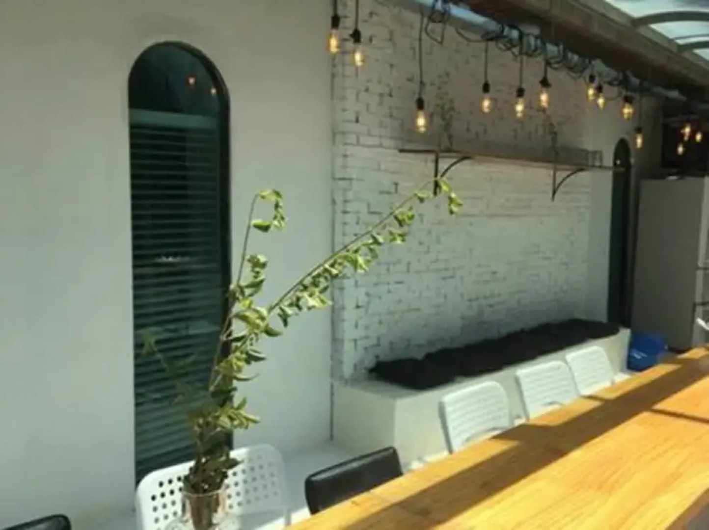 Rooftop Party Guesthouse - Hostel