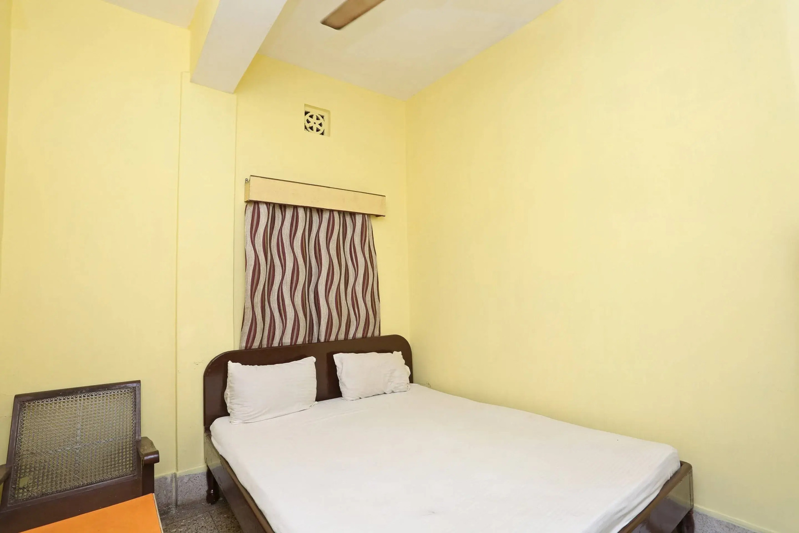 SPOT ON 40303 Hotel Surya