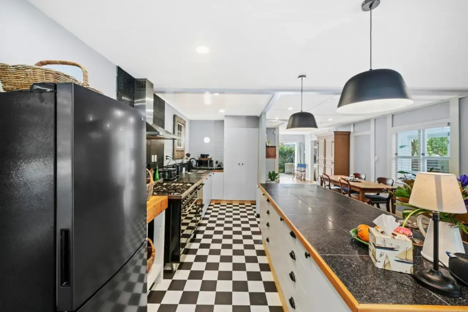 The Long House - Waikanae Holiday Home