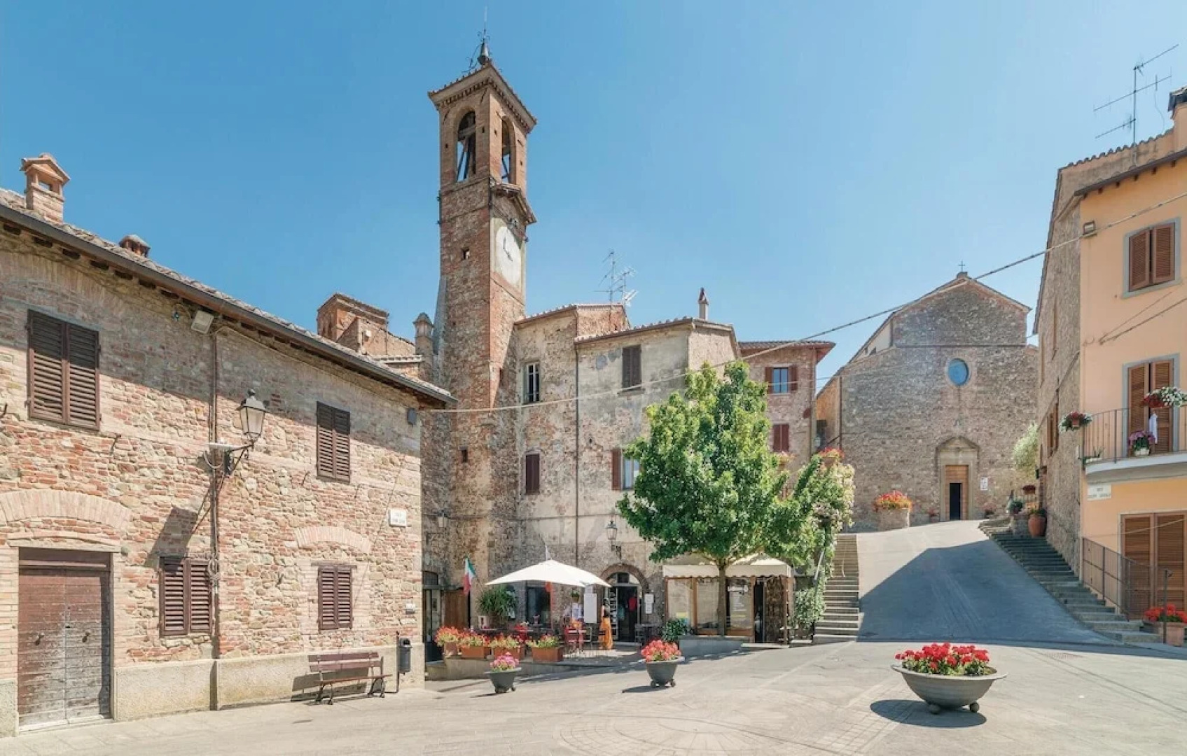 Stunning Home in Monterchi AR With 1 Bedrooms
