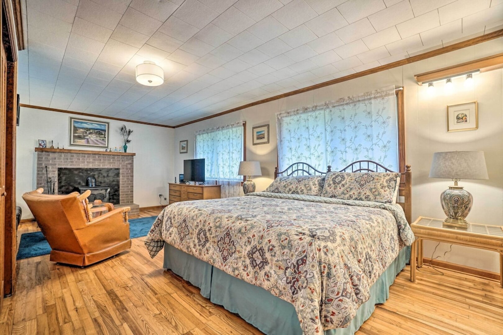 Pet Friendly Home w/ Hot Tub, Patio & Game Room!