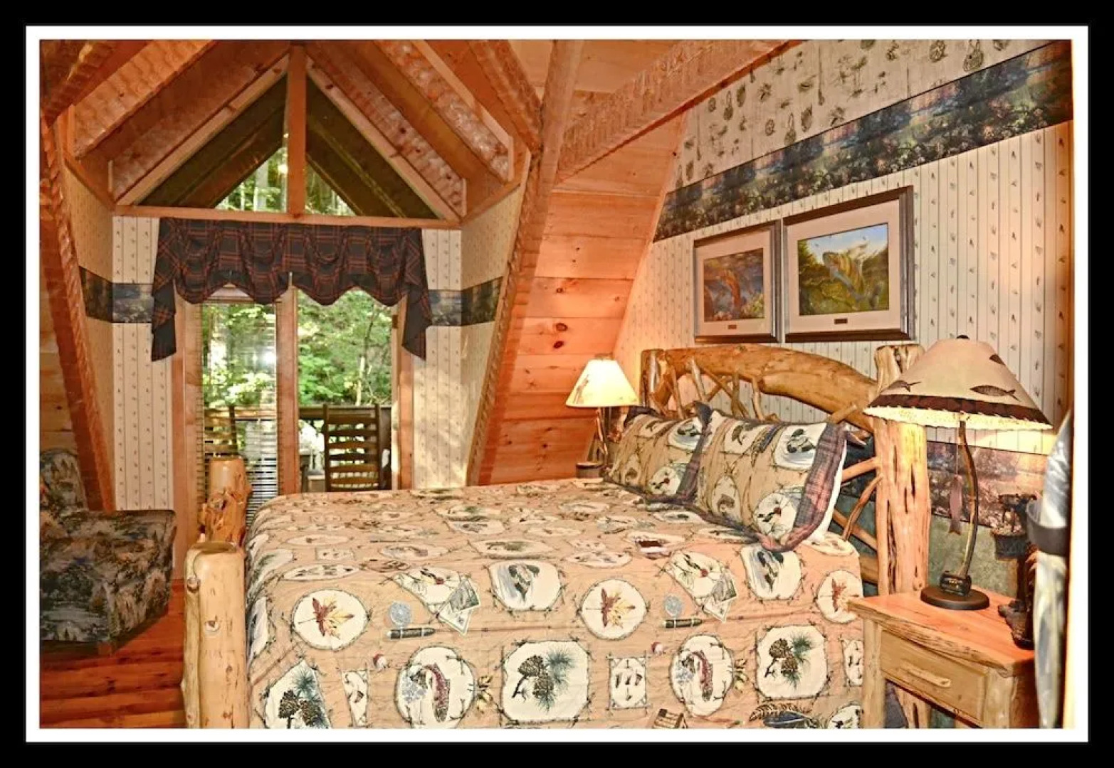 Streamsong Secluded Creek View Cabin with Hot Tub and Pool Table by RedAwning