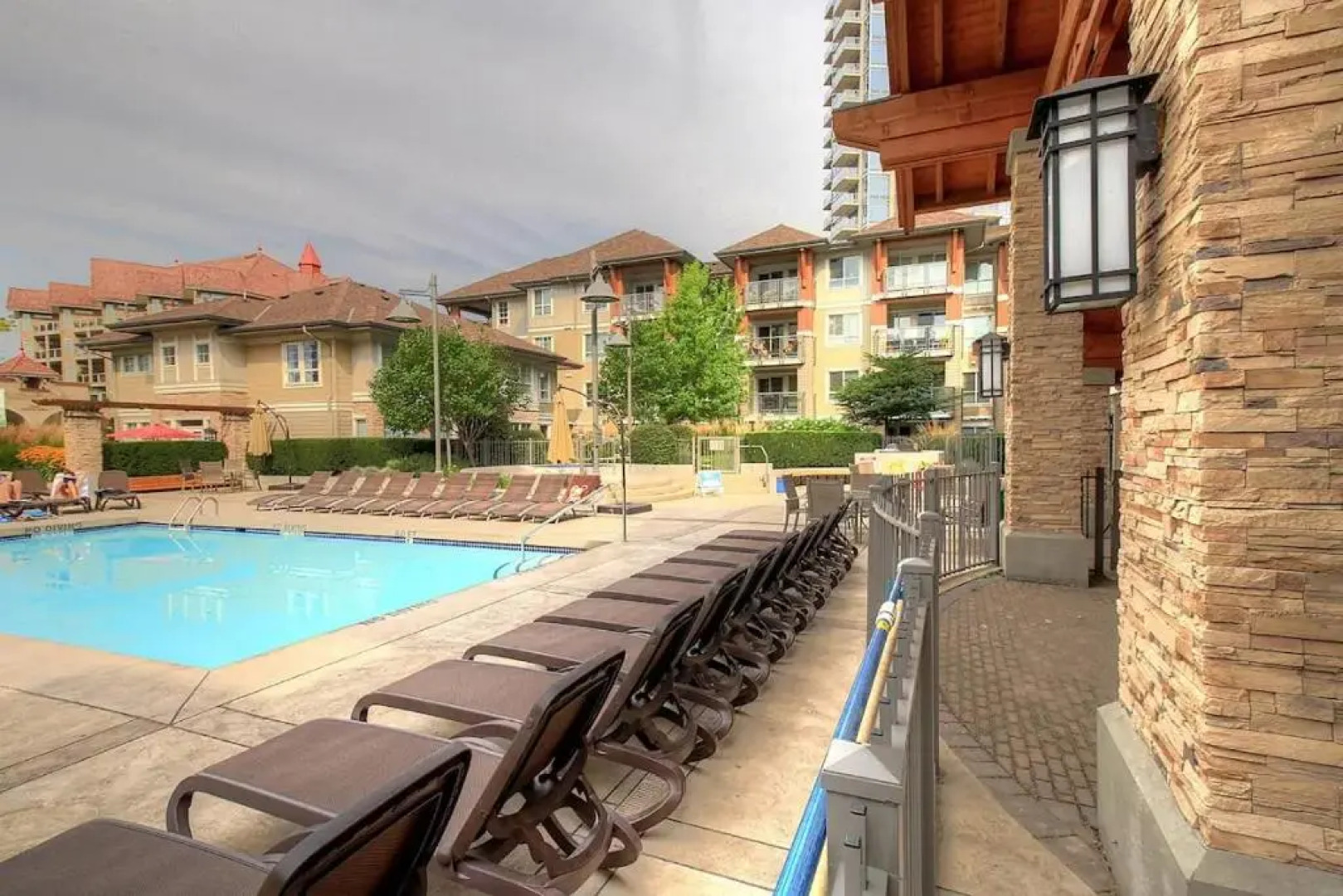 Waterscapes Resort by Discover Kelowna Resort Accommodations