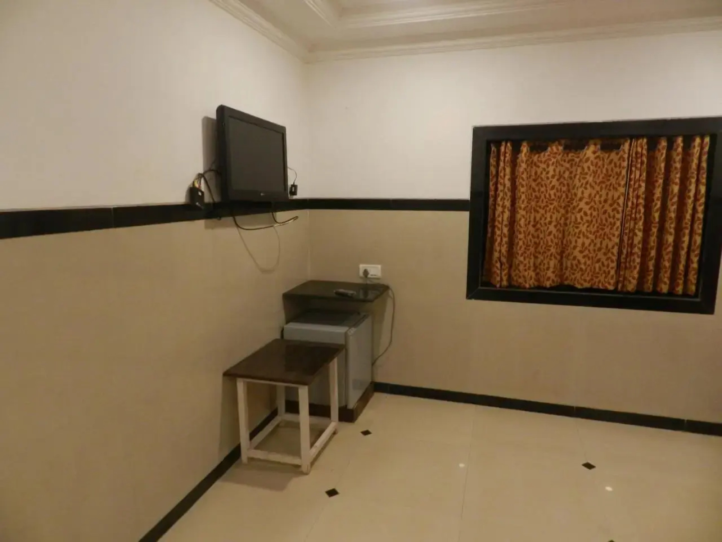 Royal Hotel  - Matheran