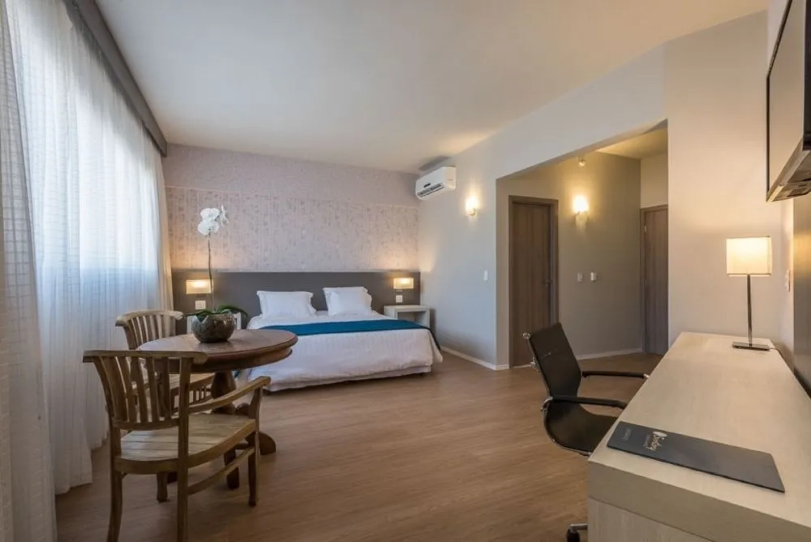 Suntory Business Hotel