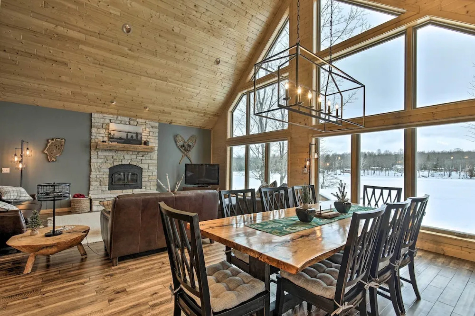 Lakefront Cottage in Iron River: 3 Mi to Skiing!