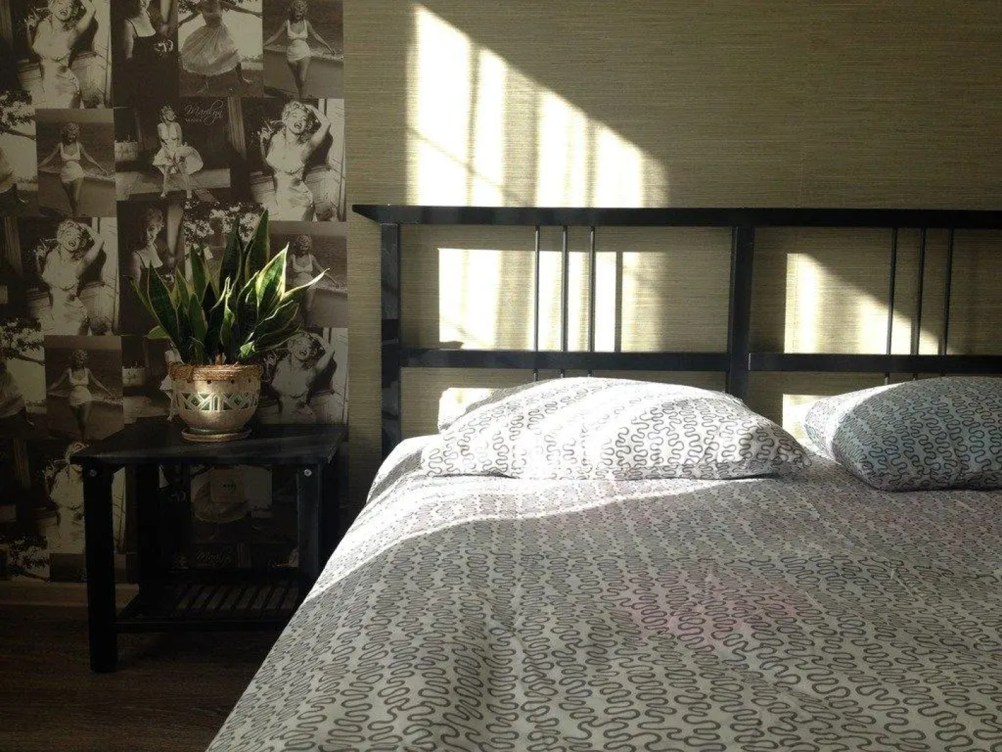 Avrora ZHD Vokzal Guest House