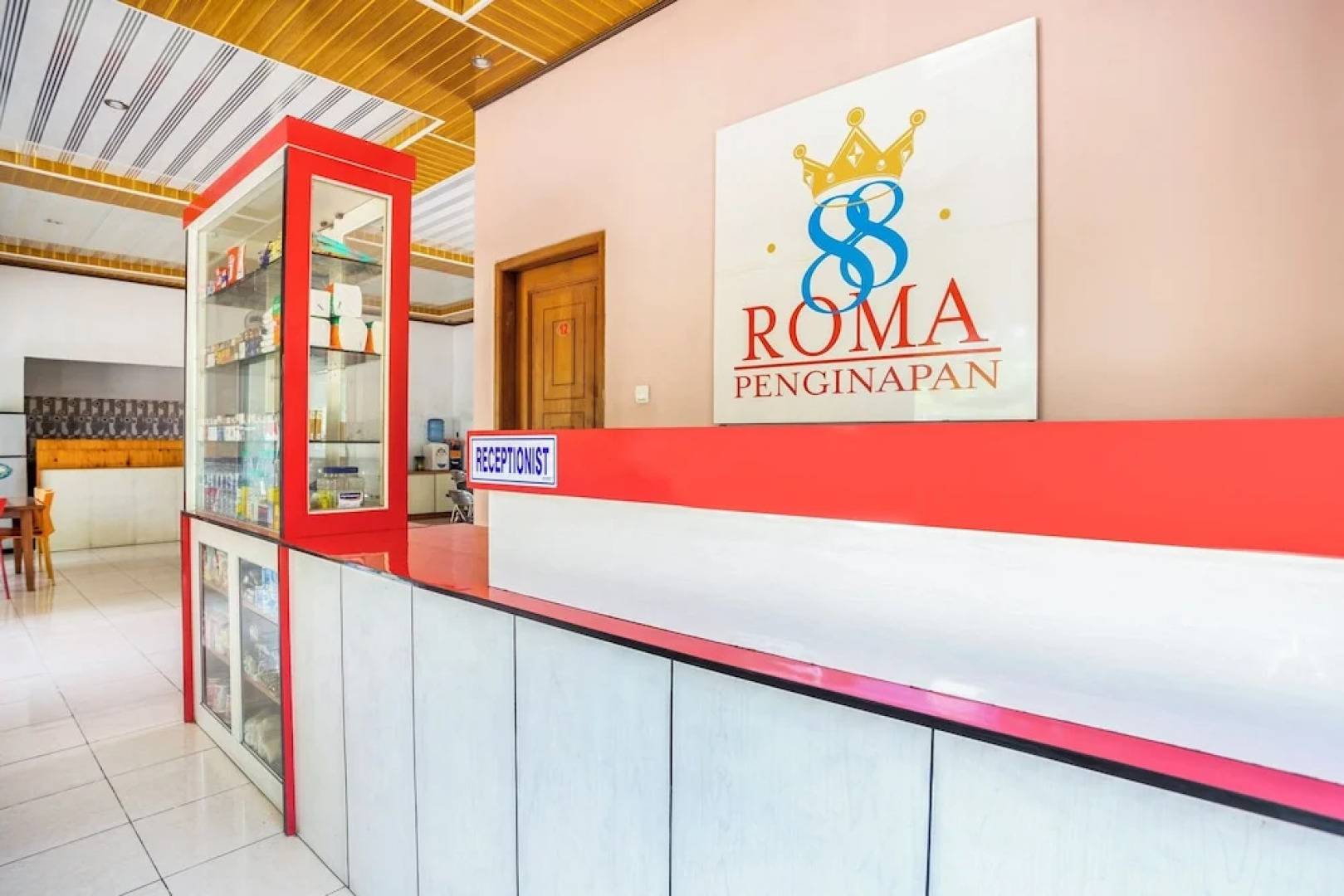 SPOT ON 2974 Penginapan Roma 88