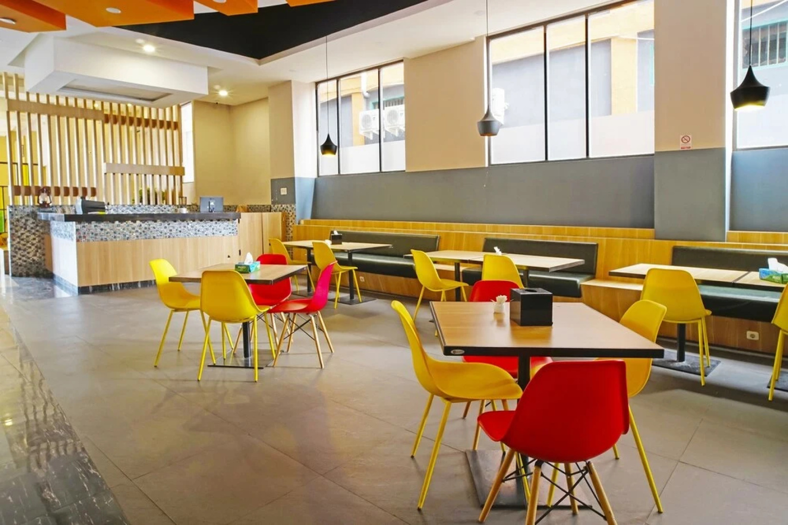 Collection O 91373 M Hotel