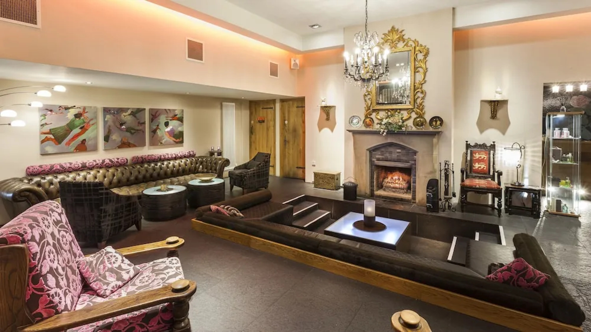 Glenskirlie House & Castle