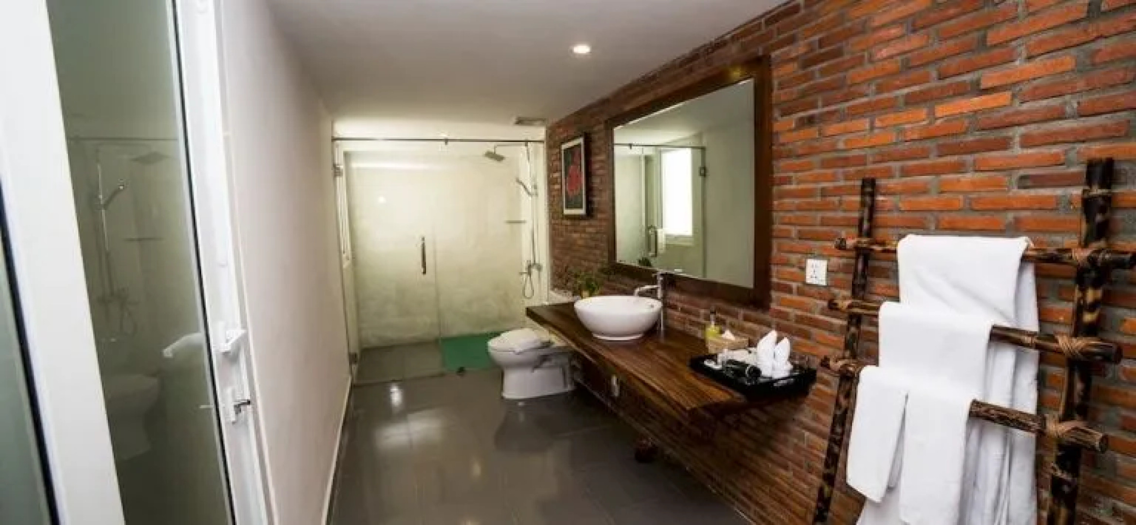 The Sam Boutique Hotel