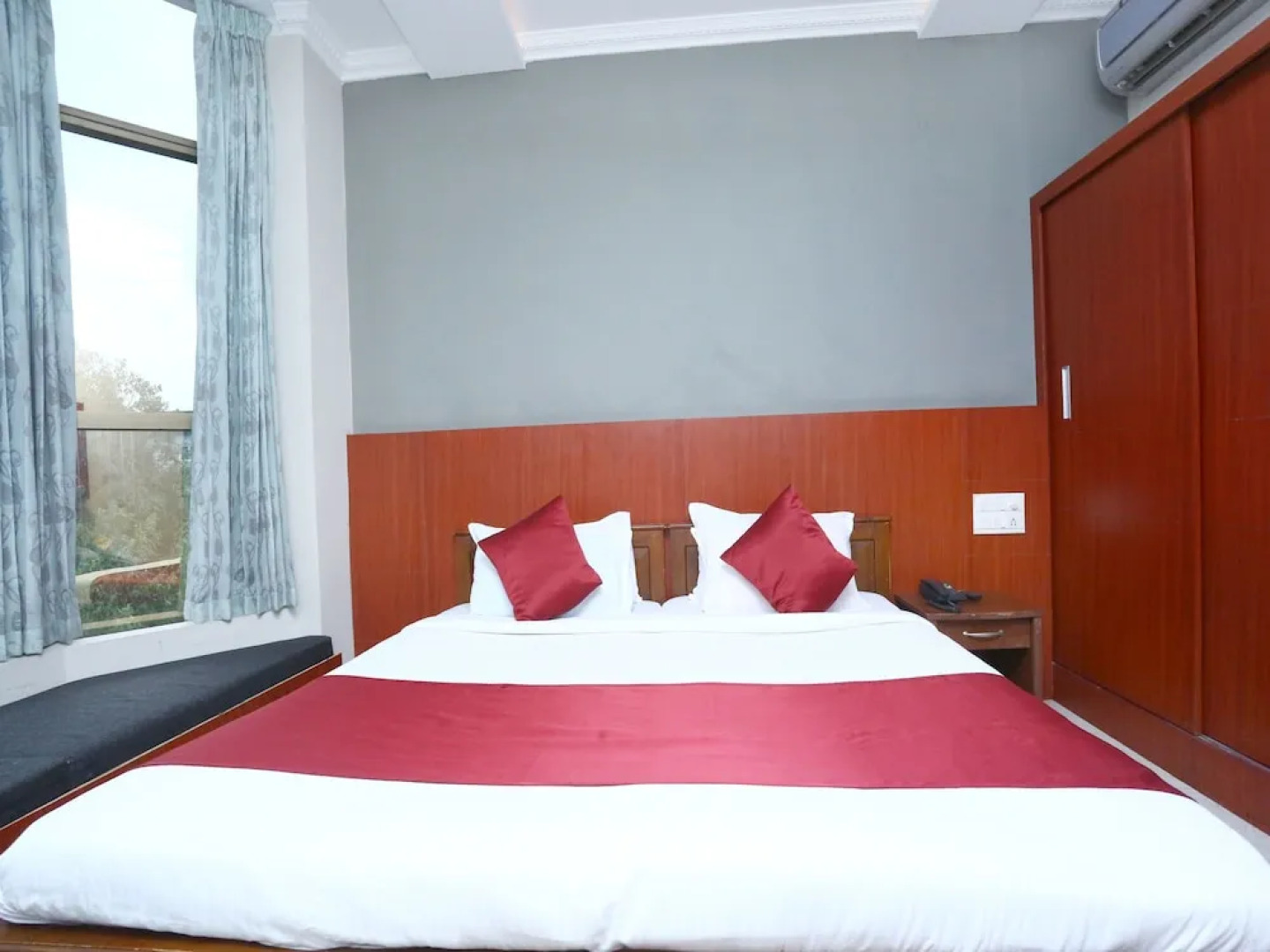 OYO 5075 Khaleej Residency