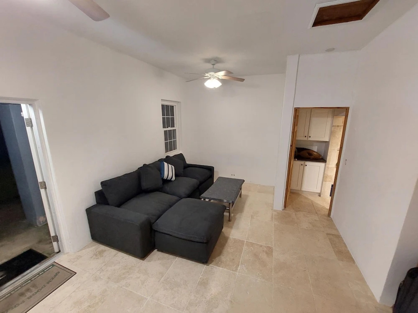 1-bed House Sleeps 2 With Parking