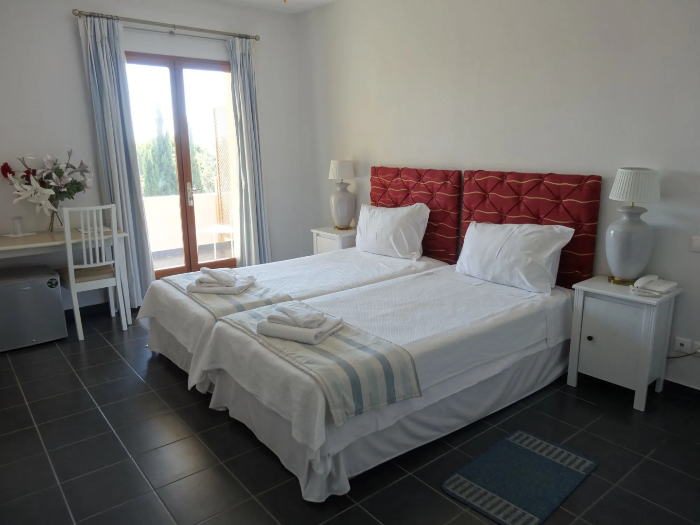 Lagou Raxi Country Hotel