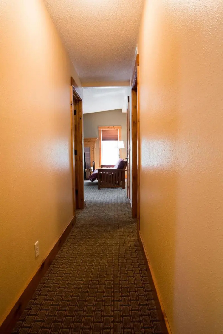 Silver Moon Inn