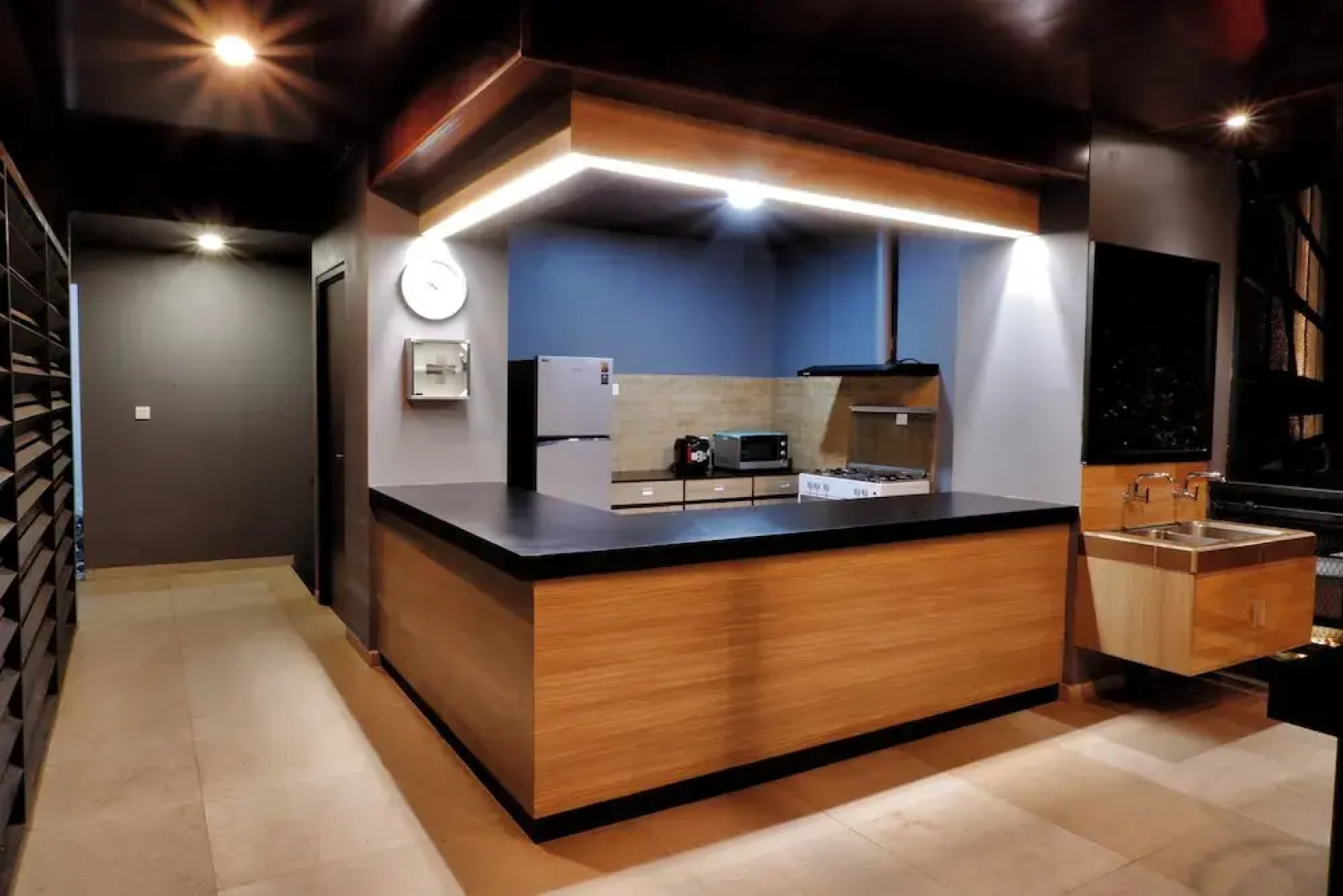 Guest House 555 NKI