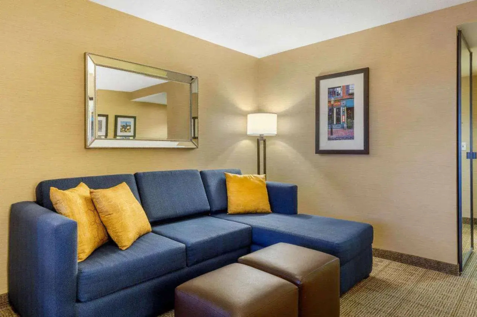 Comfort Inn & Suites Logan International Airport