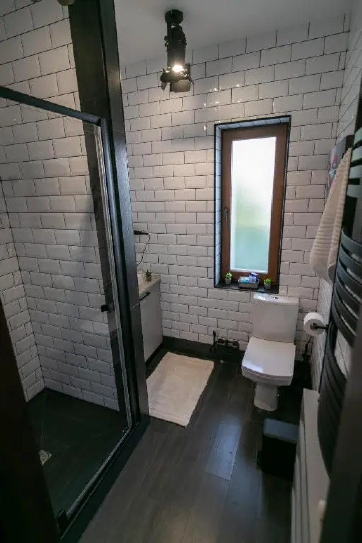 Morshyn Avenue Apartment